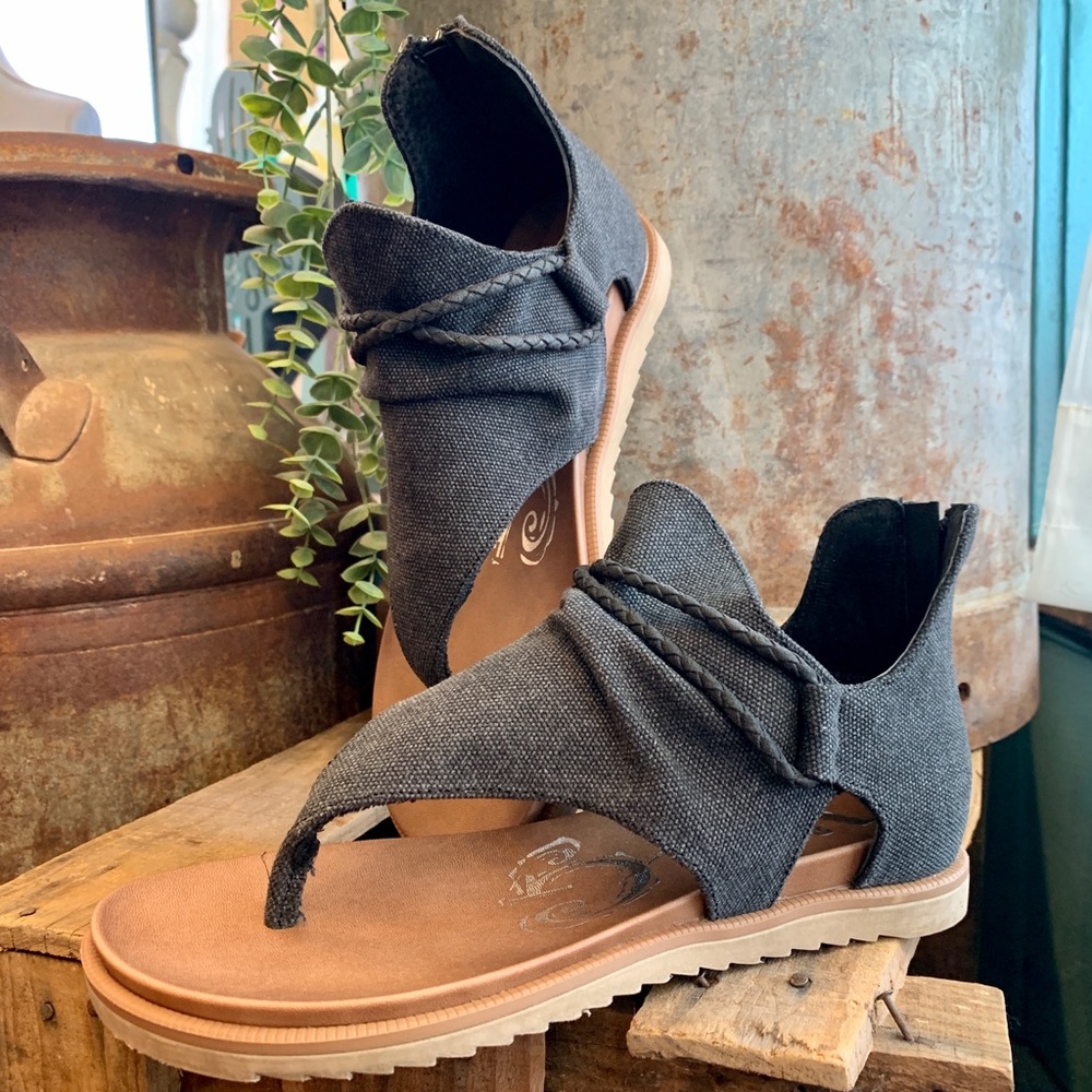 Very G Sparta Sandal - Charcoal